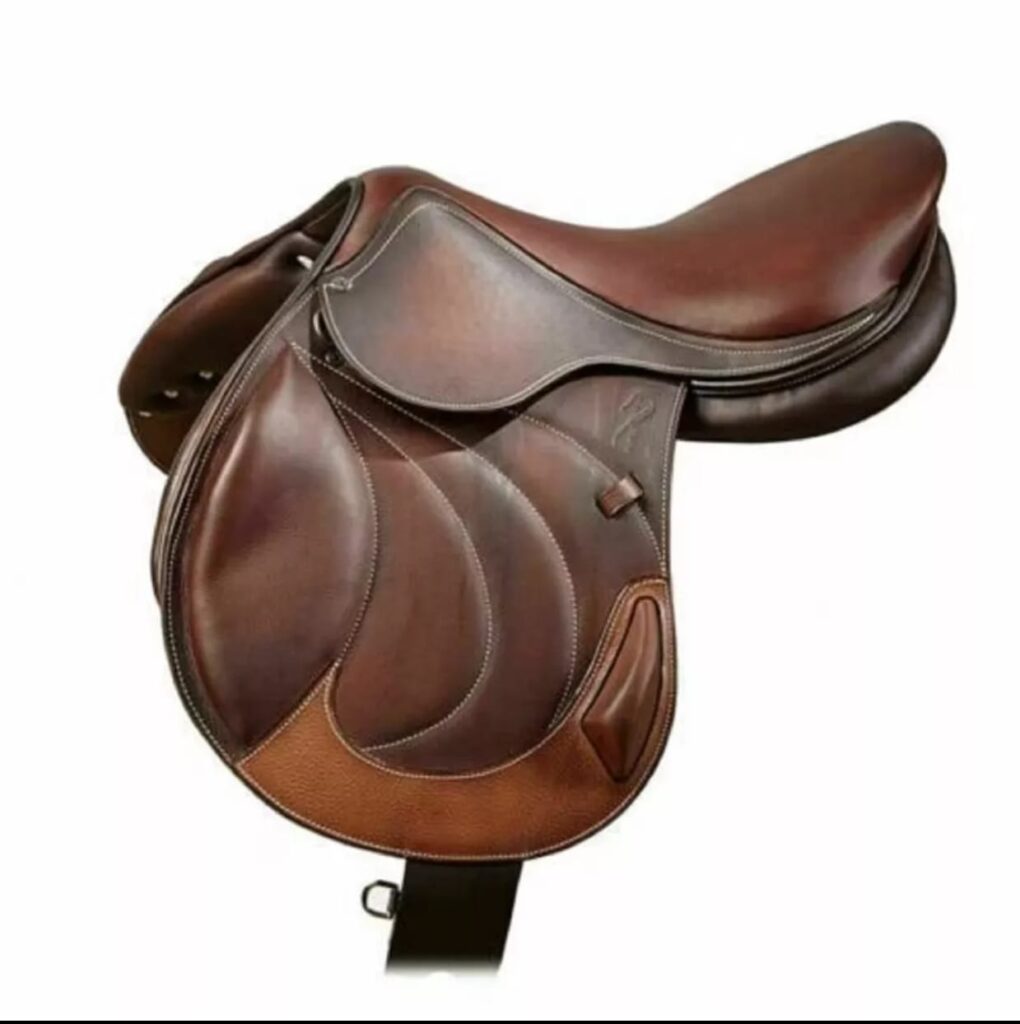 1c3f96b6-35cf-48ab-9163-2dbef611c572 Horse saddle